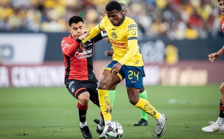Javairô Dilrosun - Club América