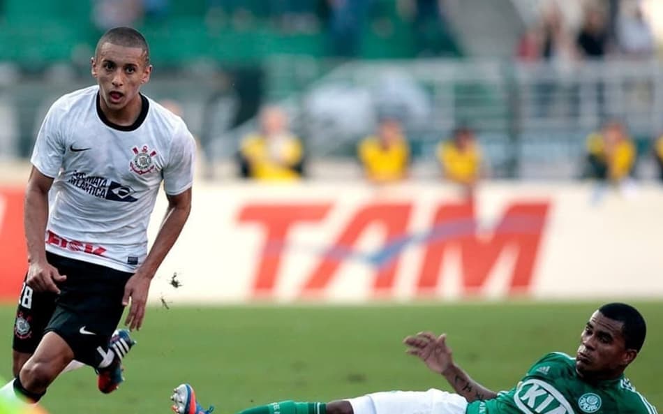Marquinhos em ação com a camisa do Corinthians (foto:Miguel Schincariol/LANCE!Press)