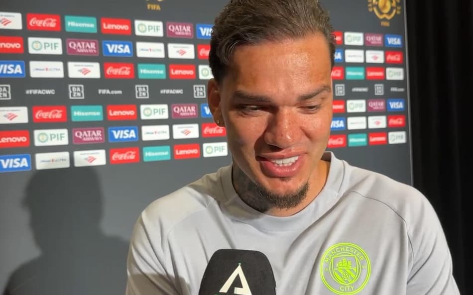 Ederson falou na zona mista antes do confronto do Manchester City contra a Juventus (Imagem: David Sharp)