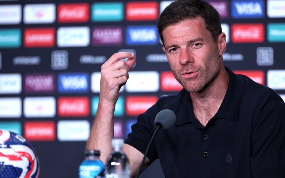 Xabi Alonso durante coletiva de imprensa do Real Madrid no Mundial de Clubes