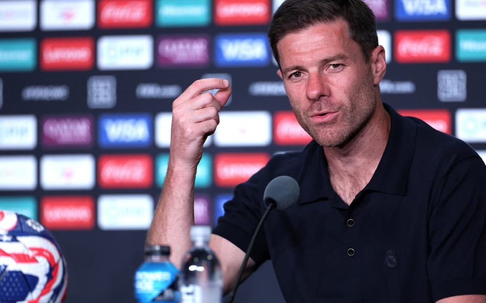 Xabi Alonso durante coletiva de imprensa do Real Madrid no Mundial de Clubes
