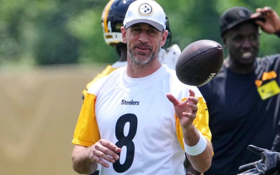 Aaron Rodgers, Quarterback dos Steelers, pronto para o último ano na NFL antes de se aposentar