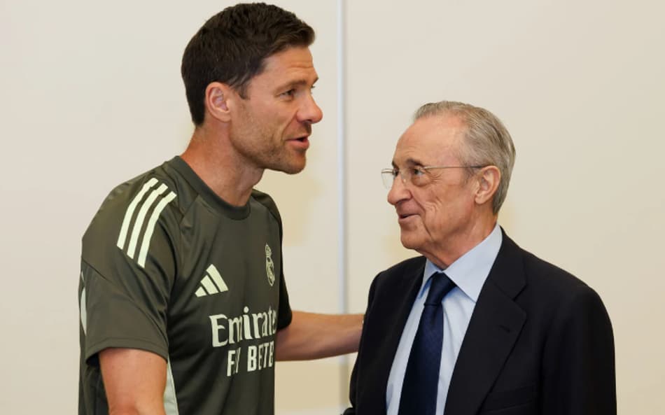 Florentino Pérez e Xabi Alonso - Real Madrid
