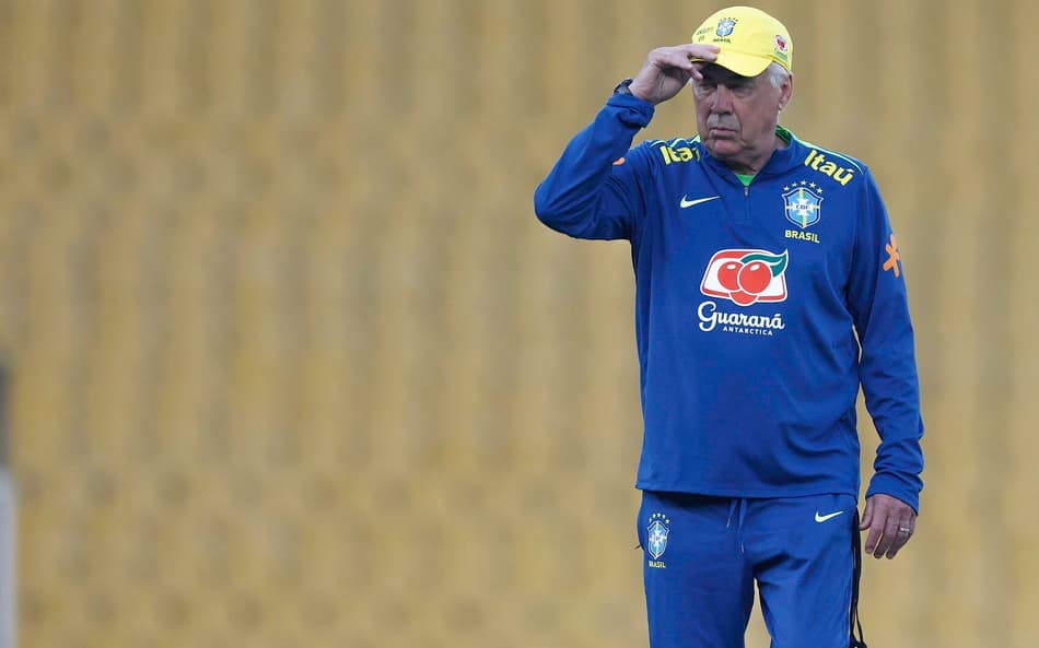 Carlo Ancelotti, durante treino da Seleção Brasileira em Guayaquil
