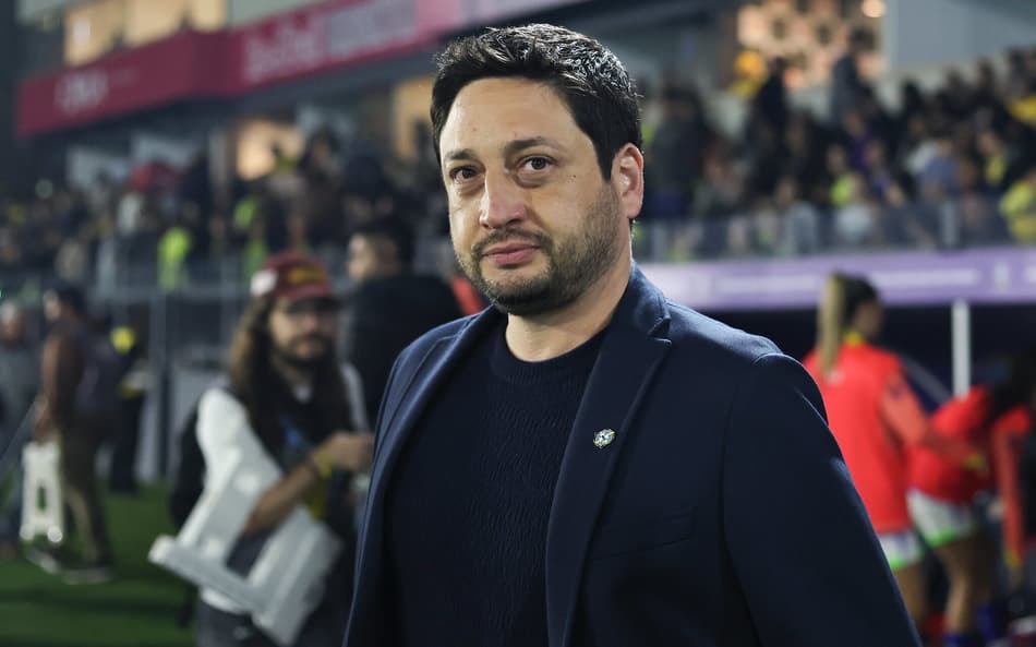 Arthur Elias durante amistoso Brasil x Japão em Bragança Paulista. (Foto: Lívia Villas Boas / CBF)
