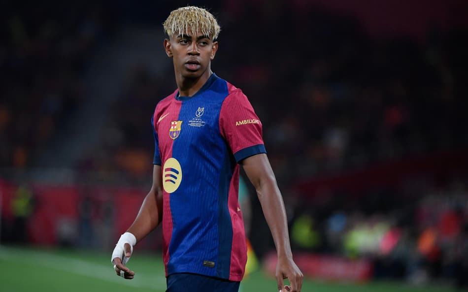 Barcelona - Lamine Yamal