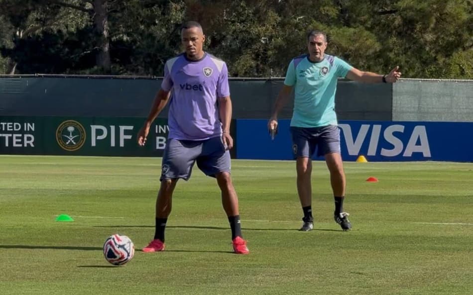 Renato Paiva comandou treino tático no Westmont College