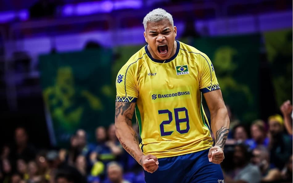 Darlan em jogo contra o Irã na VNL (Foto: VNL)