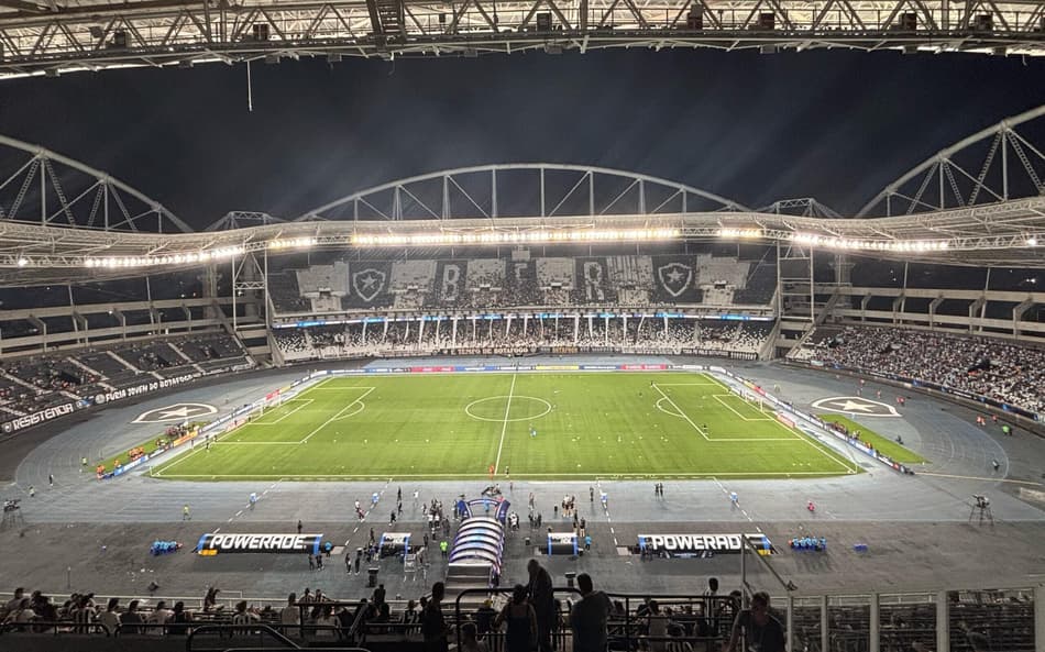 Botafogo x Racing no Nilton Santos (Engenhão)