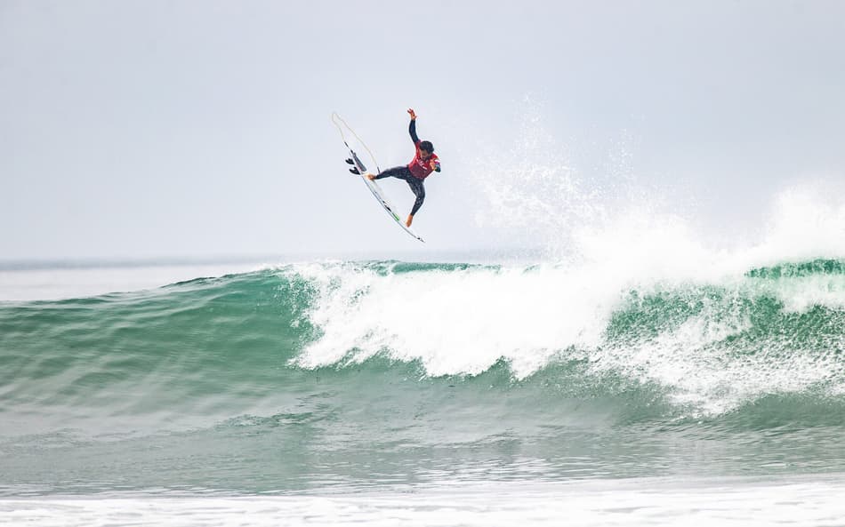 Filipe Toledo caiu nas oitavas em Trestles