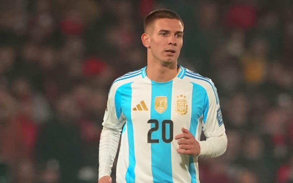 Franco Mastantuono em sua estreia pela seleção da Argentina