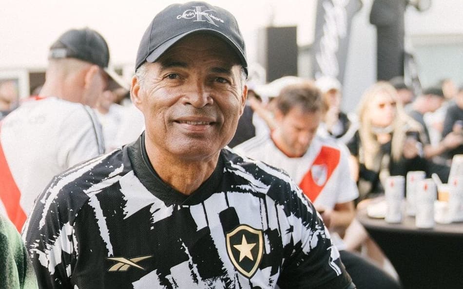 Gonçalves esteve no último treino do Botafogo em Santa Barbara