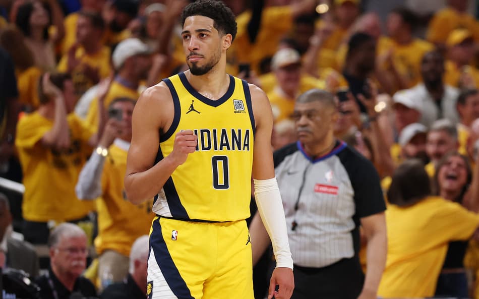 INDIANAPOLIS, INDIANA - JUNE 11: Tyrese Haliburton #0 of the Indiana Pacers reacts during the last minute of the fourth quarter against the Oklahoma City Thunder in Game Three of the 2025 NBA Finals at Gainbridge Fieldhouse on June 11, 2025 in Indianapolis, Indiana. NOTE TO USER: User expressly acknowledges and agrees that, by downloading and or using this photograph, User is consenting to the terms and conditions of the Getty Images License Agreement. Maddie Meyer/Getty Images/AFP (Photo by Maddie Meyer / GETTY IMAGES NORTH AMERICA / Getty Images via AFP)
