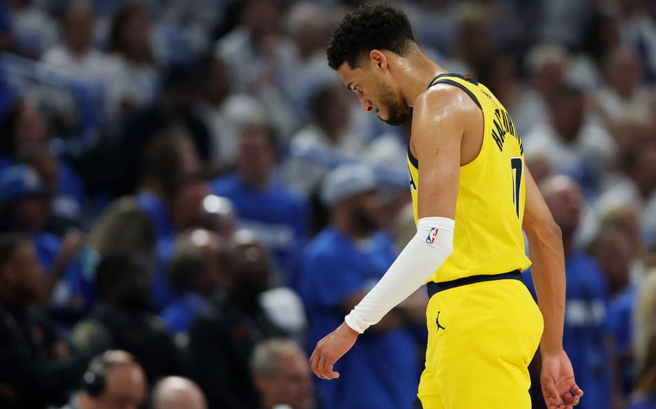 Tyrese Haliburton, do Pacers, durante jogo contra Thunder na NBA (Foto: Matthew Stockman/Getty Images/AFP)