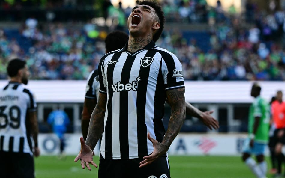 Igor Jesus comemora seu gol no jogo do Botafogo contra o Seattle Sounders