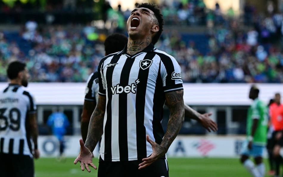 Igor Jesus comemora seu gol no jogo do Botafogo contra o Seattle Sounders