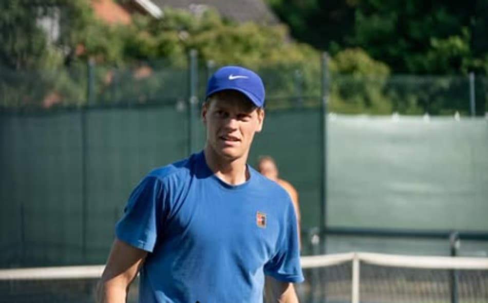 Jannik Sinner em treino em Halle (Foto: breakpoint_images)