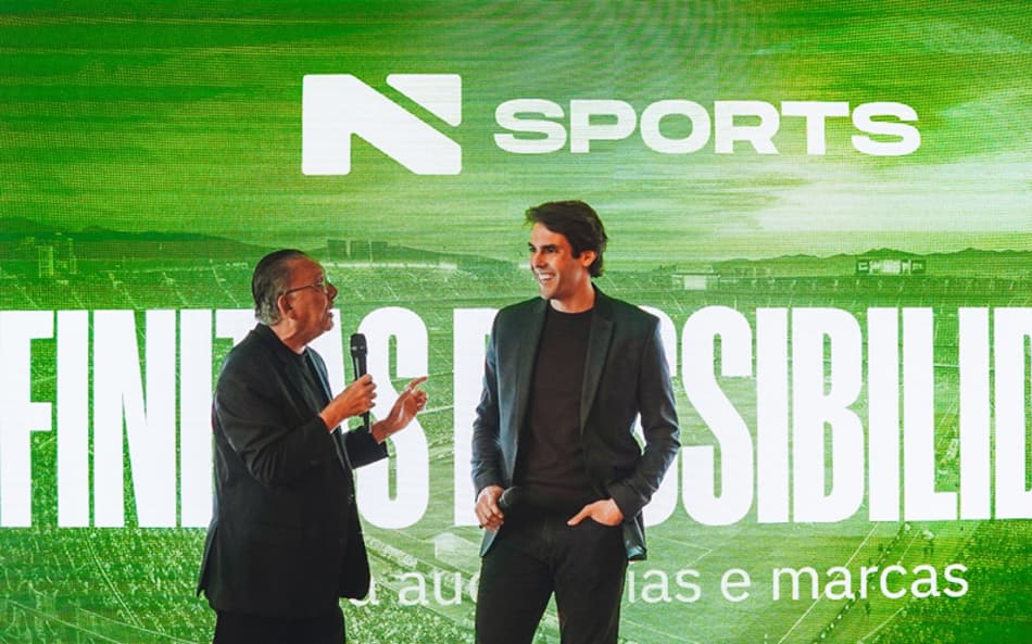 Kaká e Galvão Bueno na apresentação da N Sports (Foto: Carol Cerejo / N Sports)