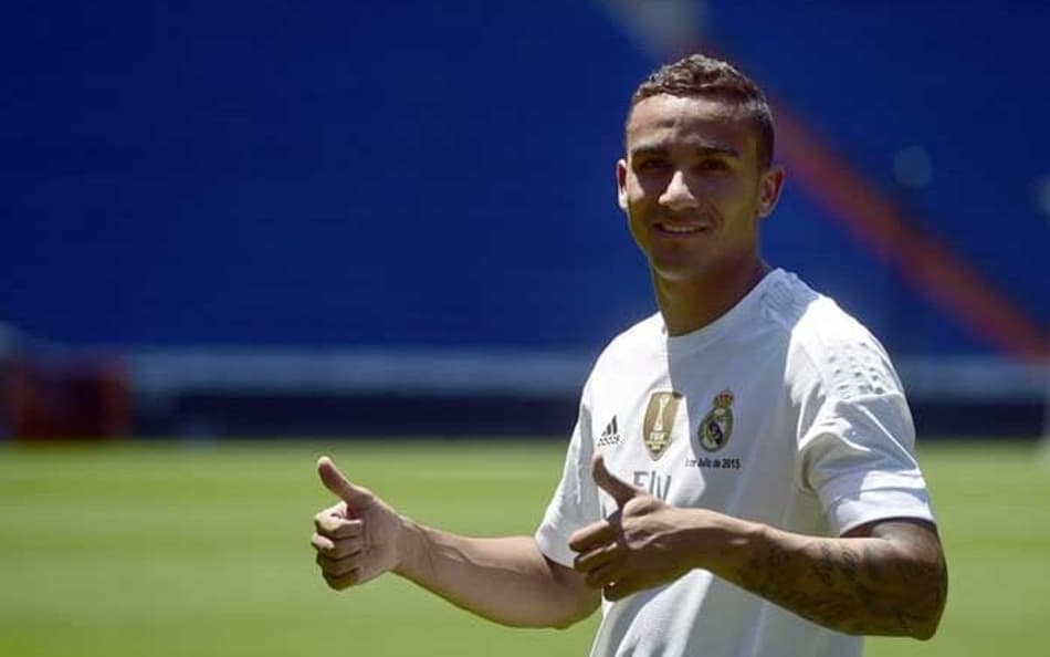 Danilo, do Flamengo: um dos "rodados" do Mundial, com passagem por cinco clubes do torneio no currículo. (Foto: AFP PHOTO)