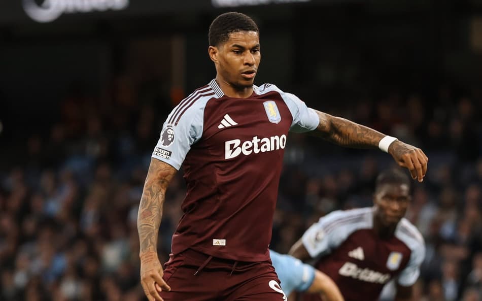 Marcus Rashford pelo Aston Villa
