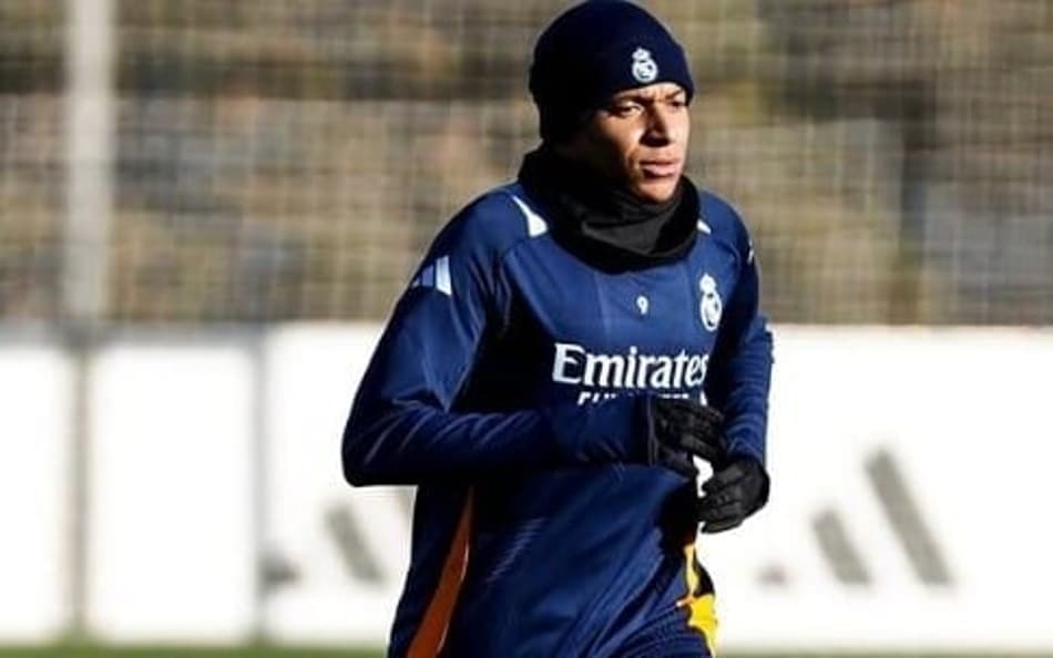Kylian Mbappé treina pelo Real Madrid (Foto: Reprodução/Instagram)