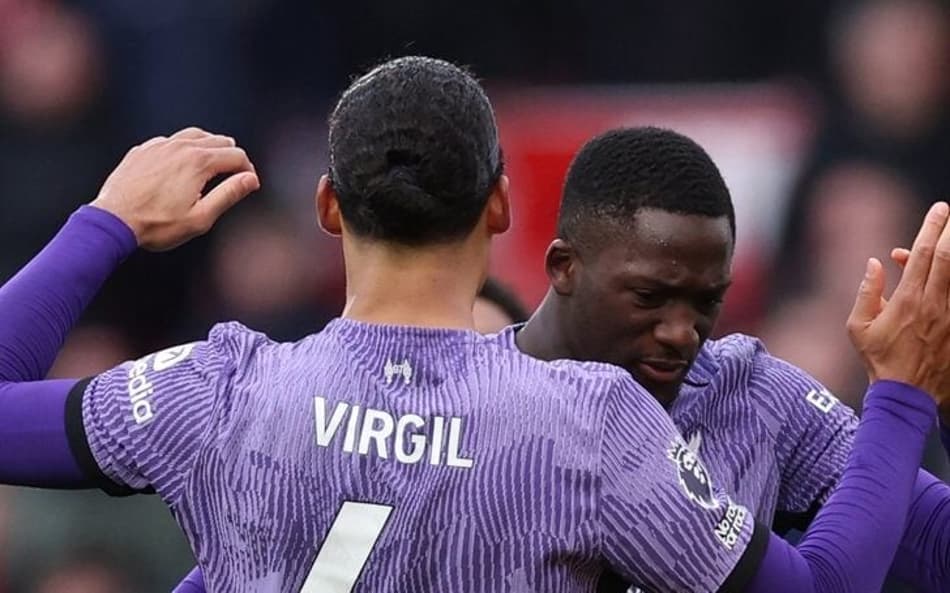 Real Madrid assusta gigantes europeus no mercado e mira zagueiro da Premier League