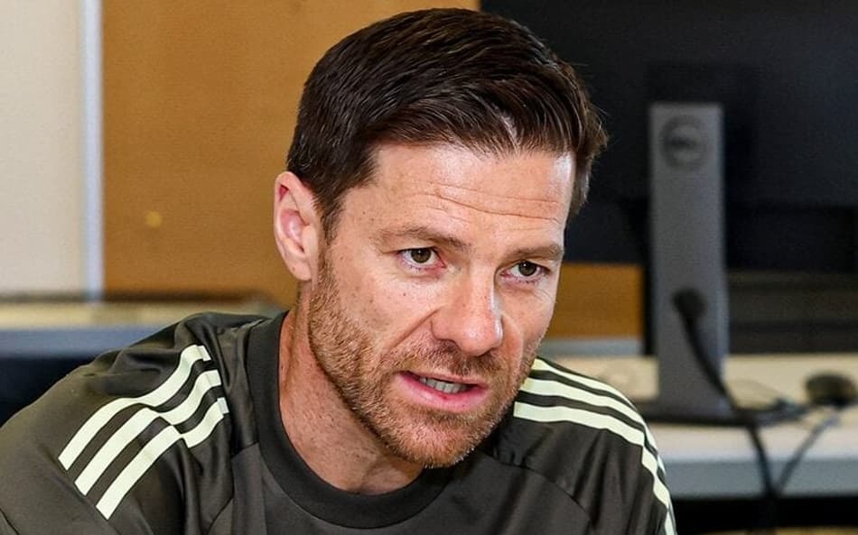 Xabi Alonso pelo Real Madrid