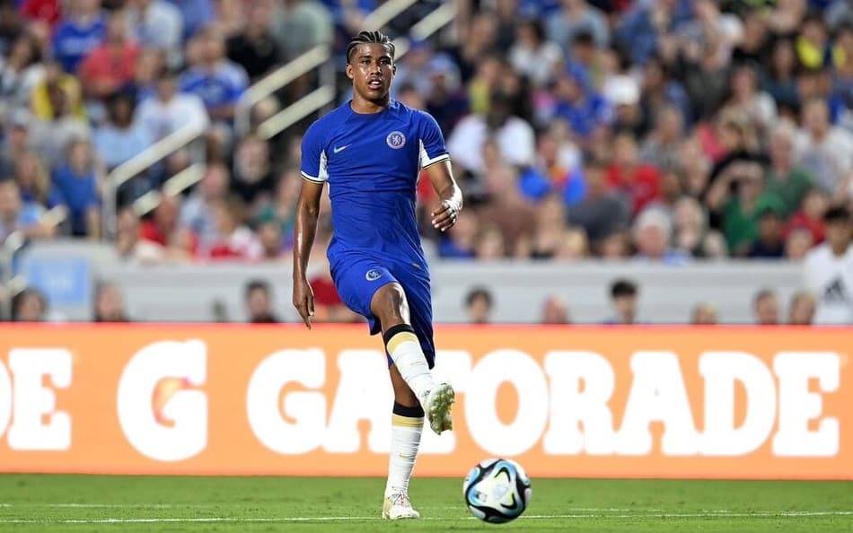 Andrey Santos em amistoso pelo Chelsea