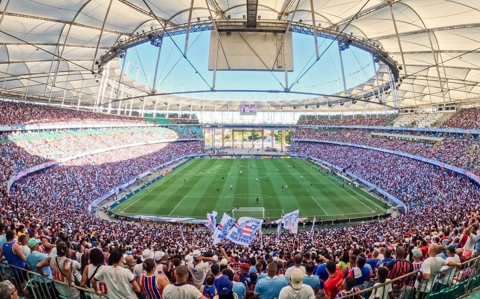 Arena Fonte Nova tomada por torcedores do Bahia (Foto: San Júnior / Divulgação)
