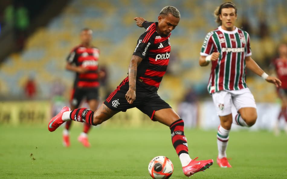 Clube europeu chega a acordo com Wesley, lateral do Flamengo