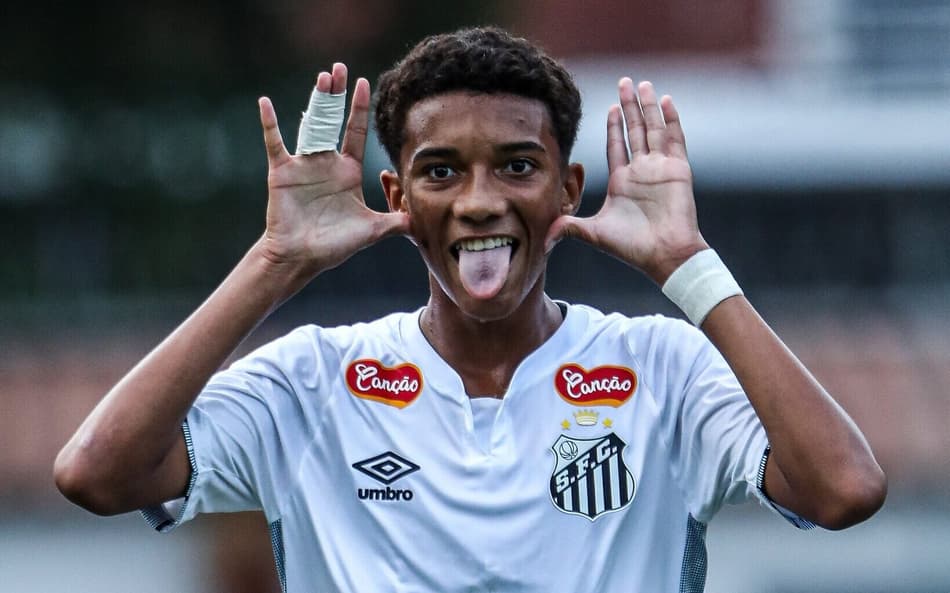 Robinho Jr se destaca na base do Santos (Foto: Reinaldo Campos/ Santos FC)
