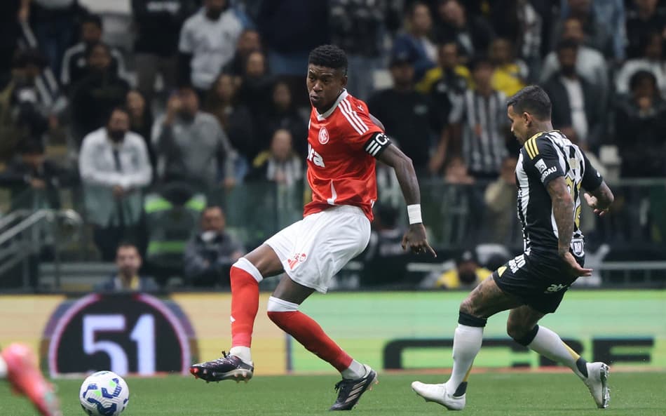 Vitão, do Internacional, Dudu, do Atlético-MG
