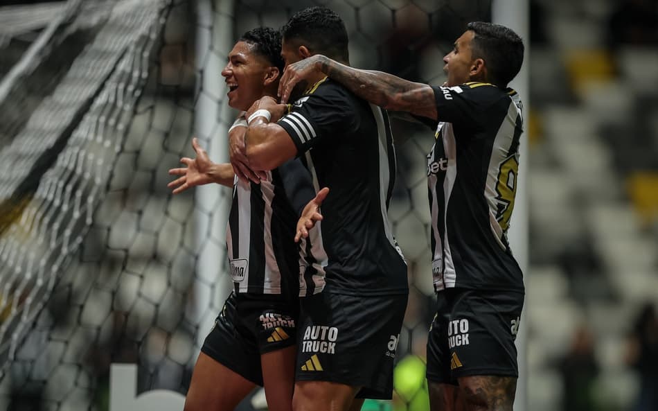 Jogadores do Atlético-MG comemora gol contra Inter (Foto: Pedro Souza / Atlético)