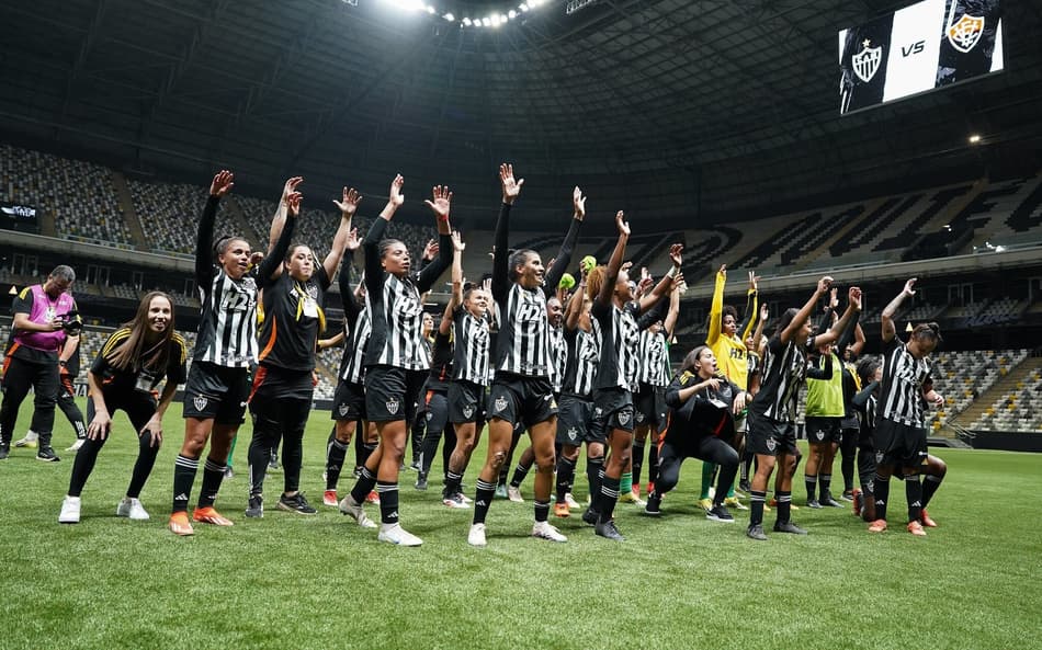 Jogadoras comemoram resultado de Atlético-MG 1 x 0 Vitória. (Foto: Daniela Veiga / Atlético)