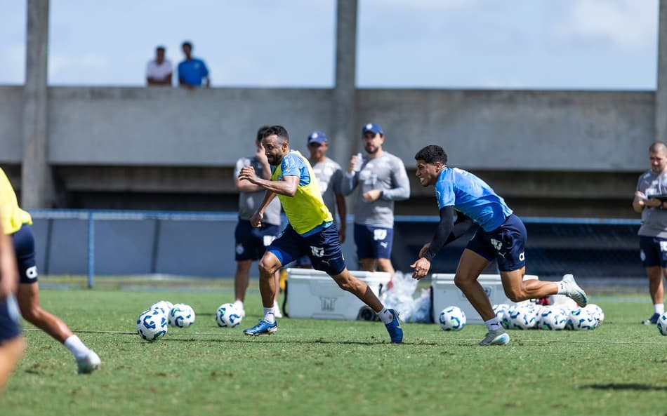 Caio Alexandre e Zé Guilherme em treino do Bahia (Foto: Letícia Martins / EC Bahia)