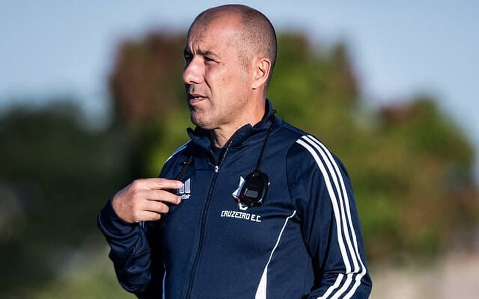 Técnico do Cruzeiro, Leonardo Jardim (Foto: Gustavo Aleixo/Cruzeiro)