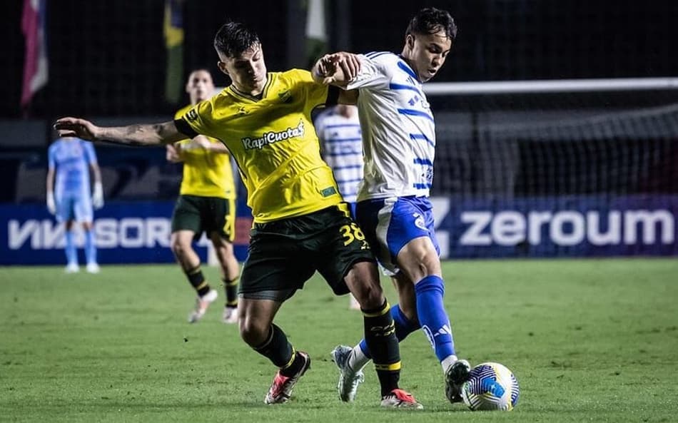 Atacante Kaio Jorge, do Cruzeiro, em jogo contra o Defensa y Justicia (Foto: Gustavo Aleixo/Cruzeiro)