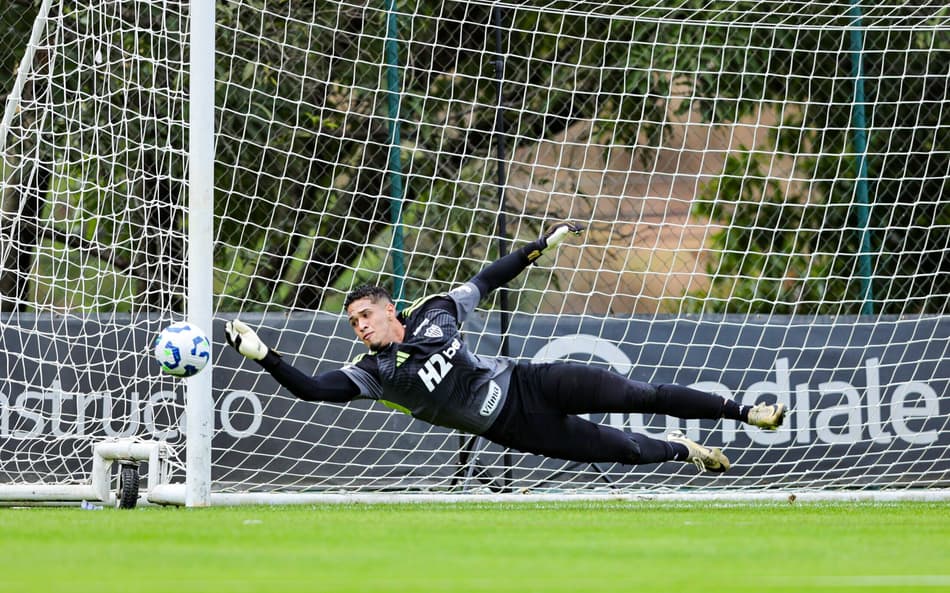 Gabriel Delfim no treinamento do Atlético-MG para o jogo com o Bahia
