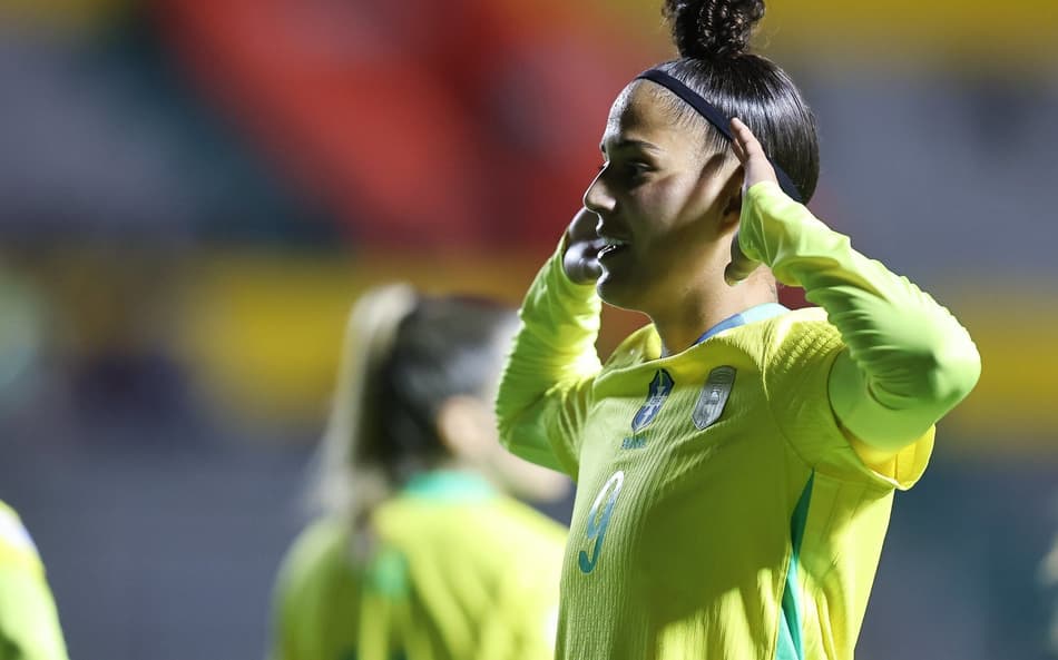 Amanda Gutierres comemora primeiro gol do Brasil na Copa América Feminina. (Foto: Livia Villas Boas / CBF)
