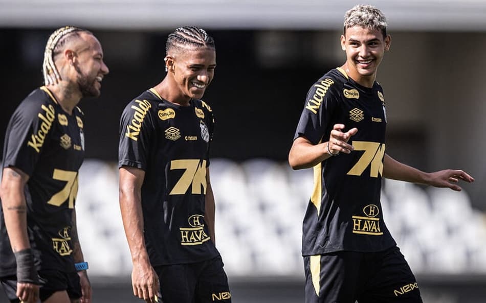 Elenco do Santos se prepara para encarar o Flamengo e o Mirassol nesta semana. (Foto: Raul Baretta/ Santos FC)