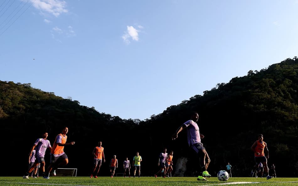 Elenco do Botafogo em treino no CT Lonier (Foto: Vítor Silva/Botafogo)