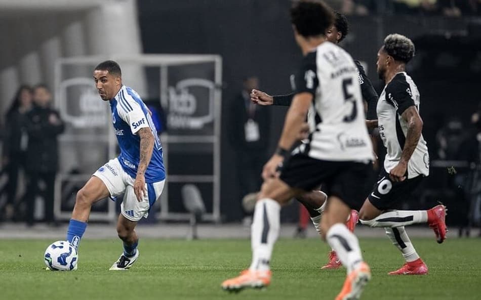 Volante Christian, do Cruzeiro (Foto: Marco Galvão/Cruzeiro)
