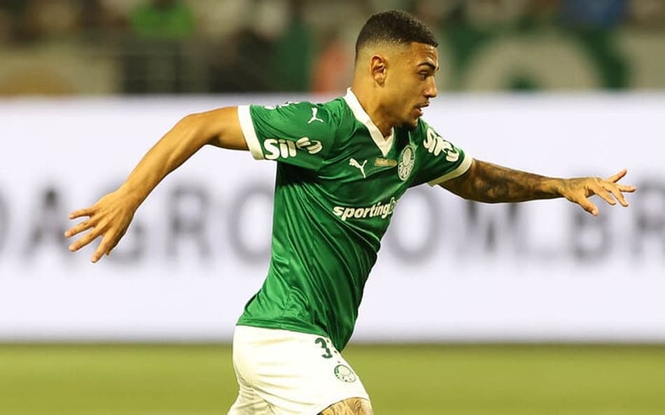 Riquelme, atacante do Palmeiras