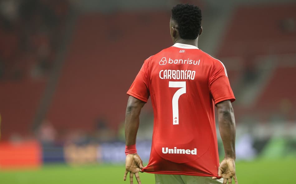 Carbonero comemora gol do Internacional