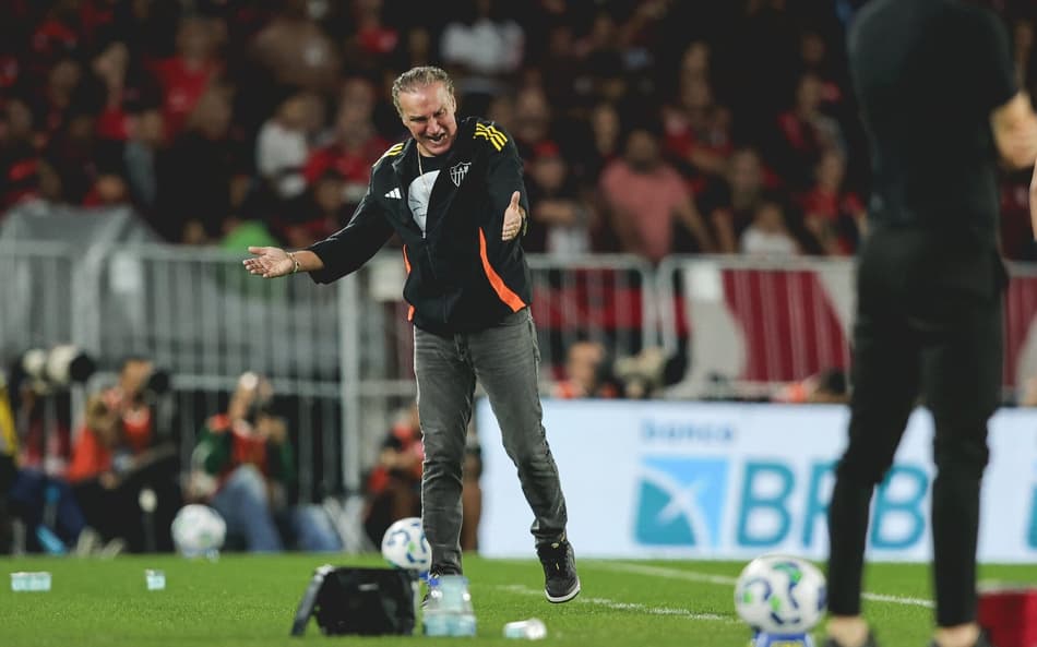 Cuca em Flamengo x Atlético-MG (Foto: Pedrio Souza / Atlético)