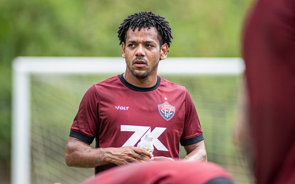 Romarinho em treino do Vitória (Foto: Victor Ferreira / EC Vitória)