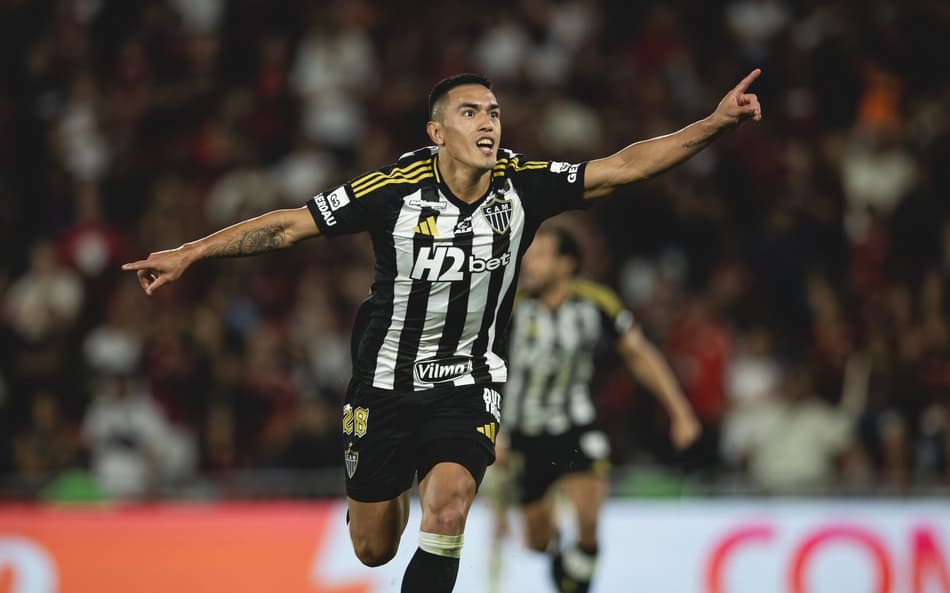 Cuello comemora gol do Atlético-MG contra o Flamengo (Foto: Pedro Souza / Atlético)