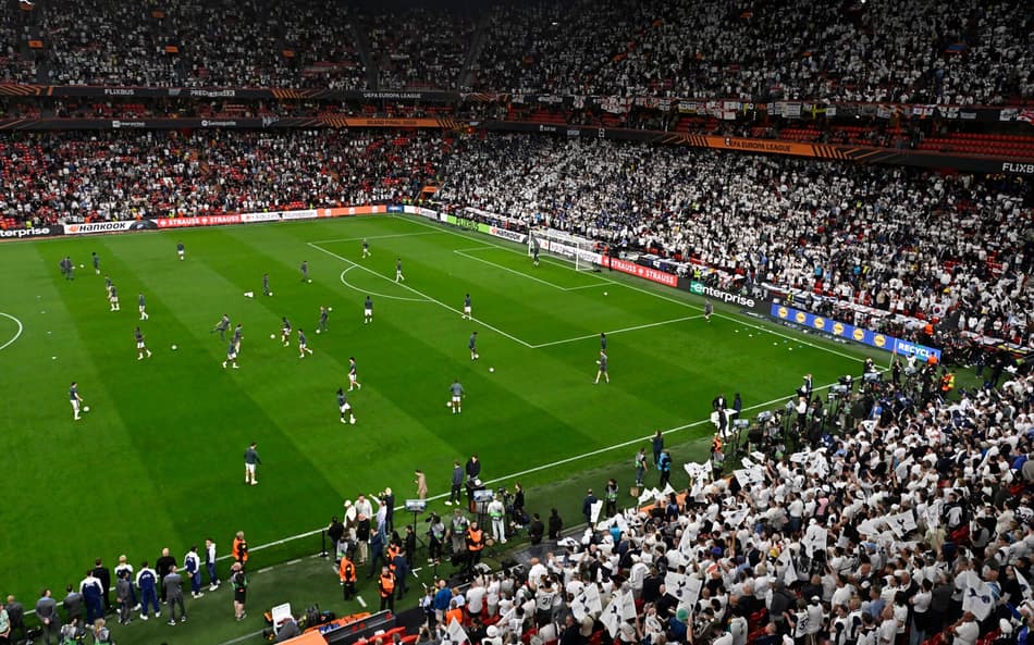 Tottenham e Manchester United decidem a Liga Europa