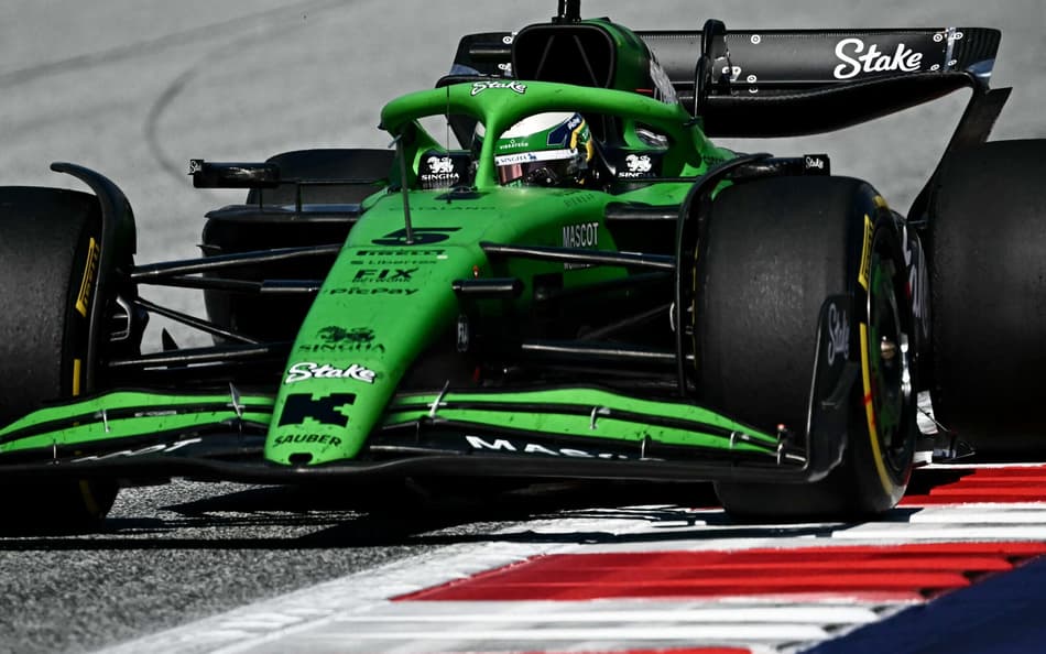 Gabriel Bortoleto chega em oitava lugar no GP da Áustria (Foto: Joe Klamar / AFP)