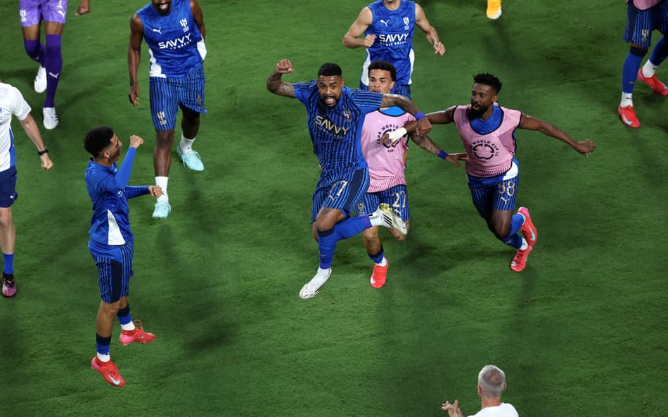 Malcom comemora gol contra o manchester City (Foto: Megan Briggs / GETTY IMAGES NORTH AMERICA / Getty Images via AFP)